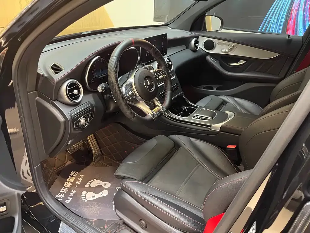 Mercedes-Benz GLC Coupe AMG — фото 7