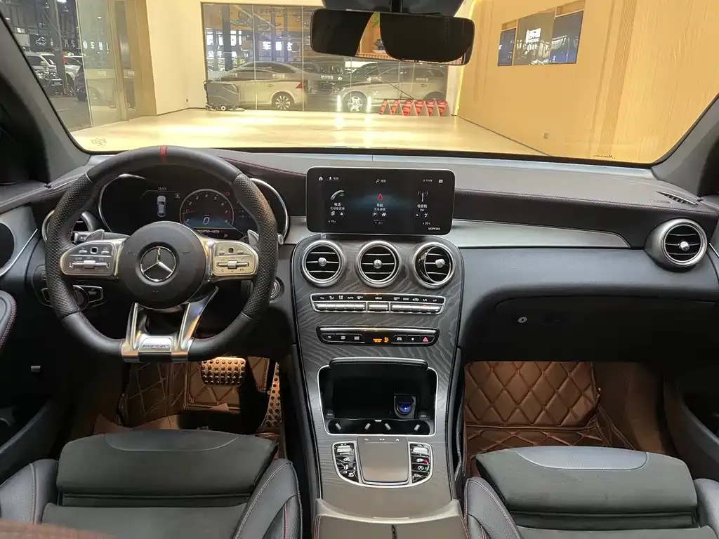 Mercedes-Benz GLC Coupe AMG — фото 5