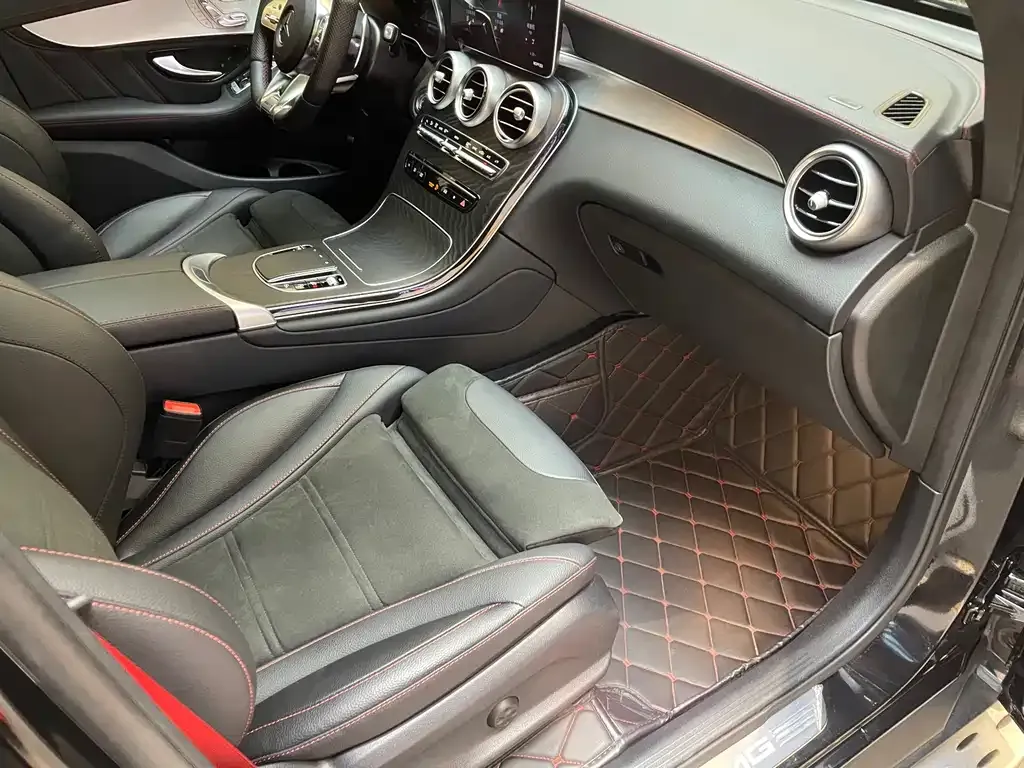 Mercedes-Benz GLC Coupe AMG — фото 9