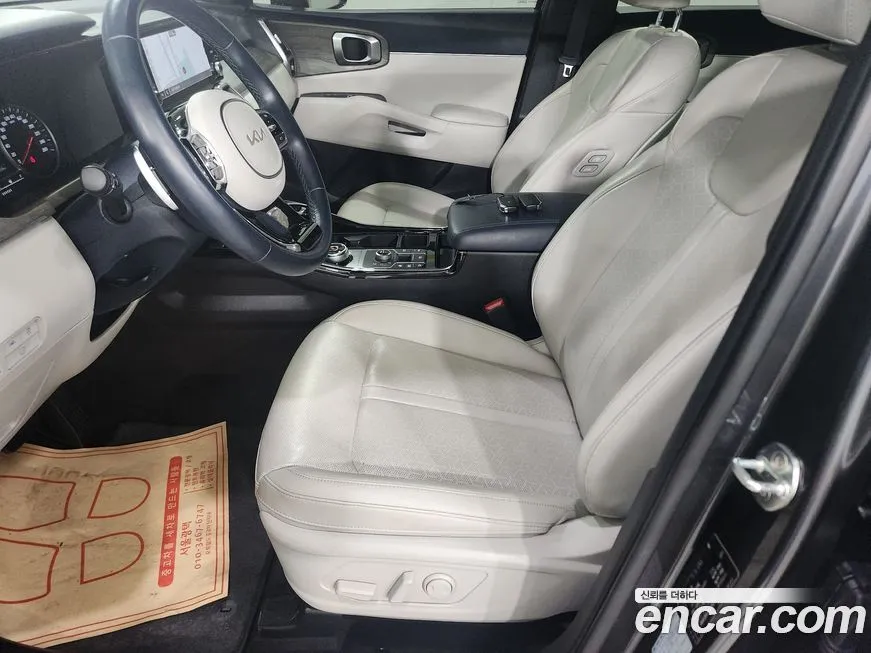 Kia Sorento — фото 10