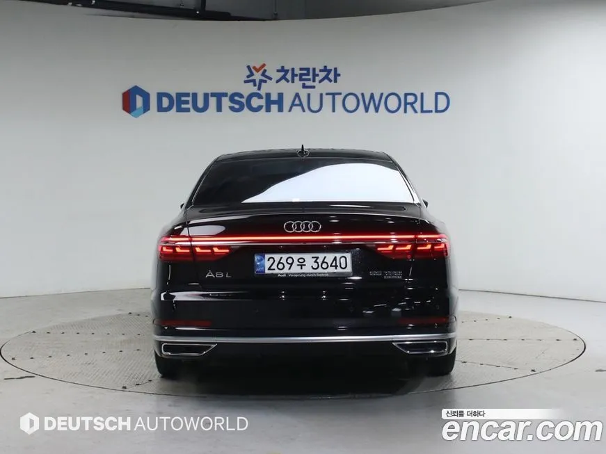 Audi A8 — фото 8