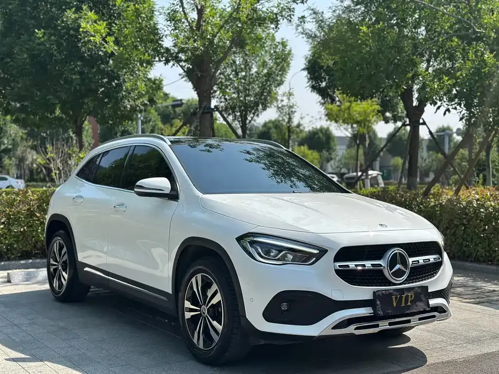 Mercedes-Benz GLA — фото 7