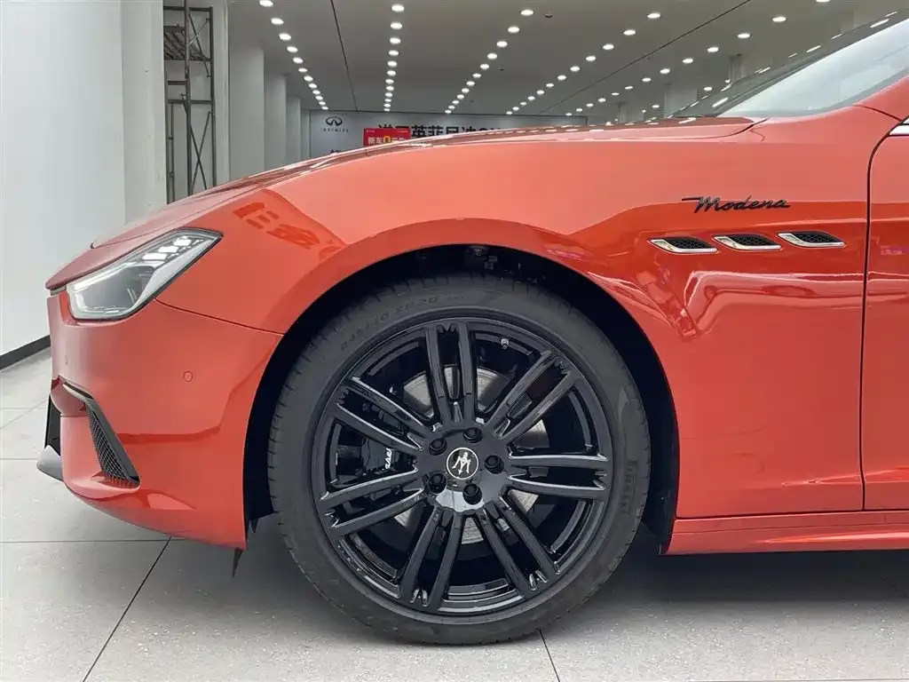 Maserati Ghibli — фото 7