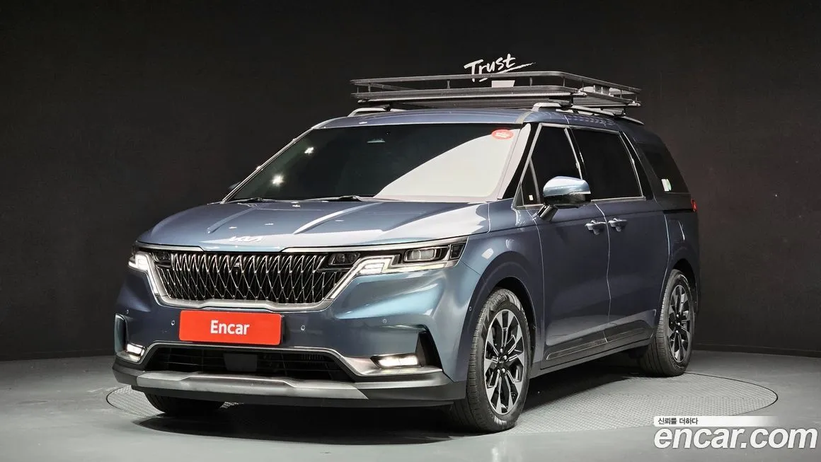 Kia Carnival — фото 1