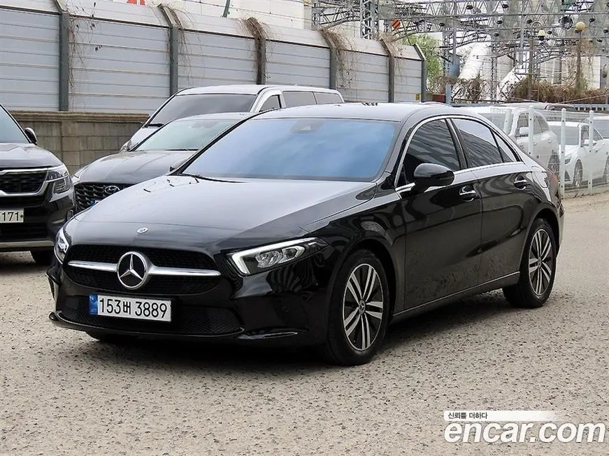 Mercedes-Benz A-Class — фото 10