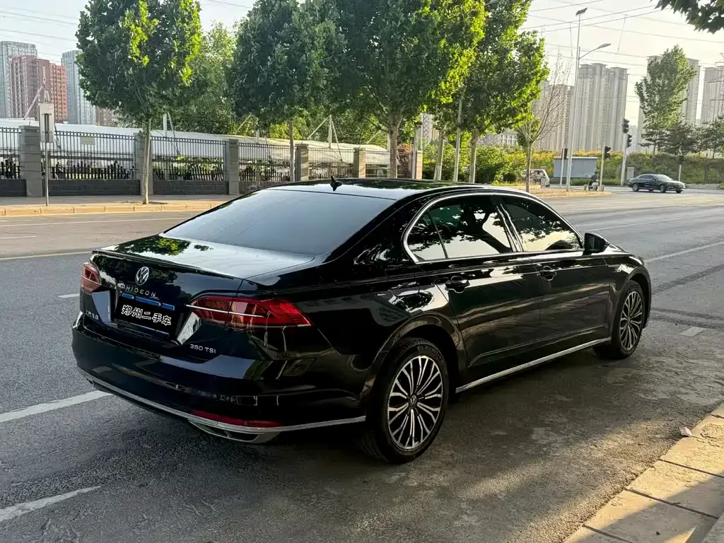 Volkswagen Phideon — фото 6