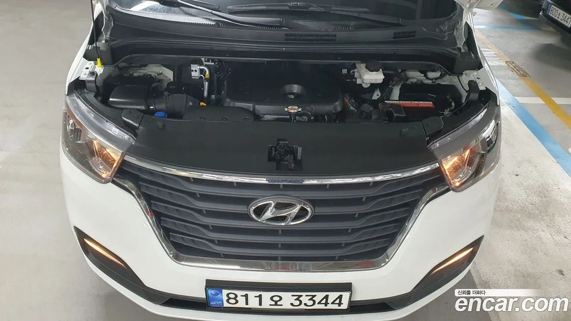 Hyundai Starex — фото 9