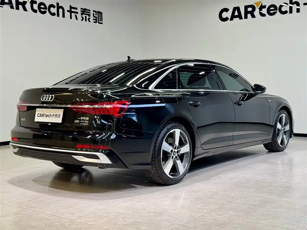 Audi A6L — фото 2
