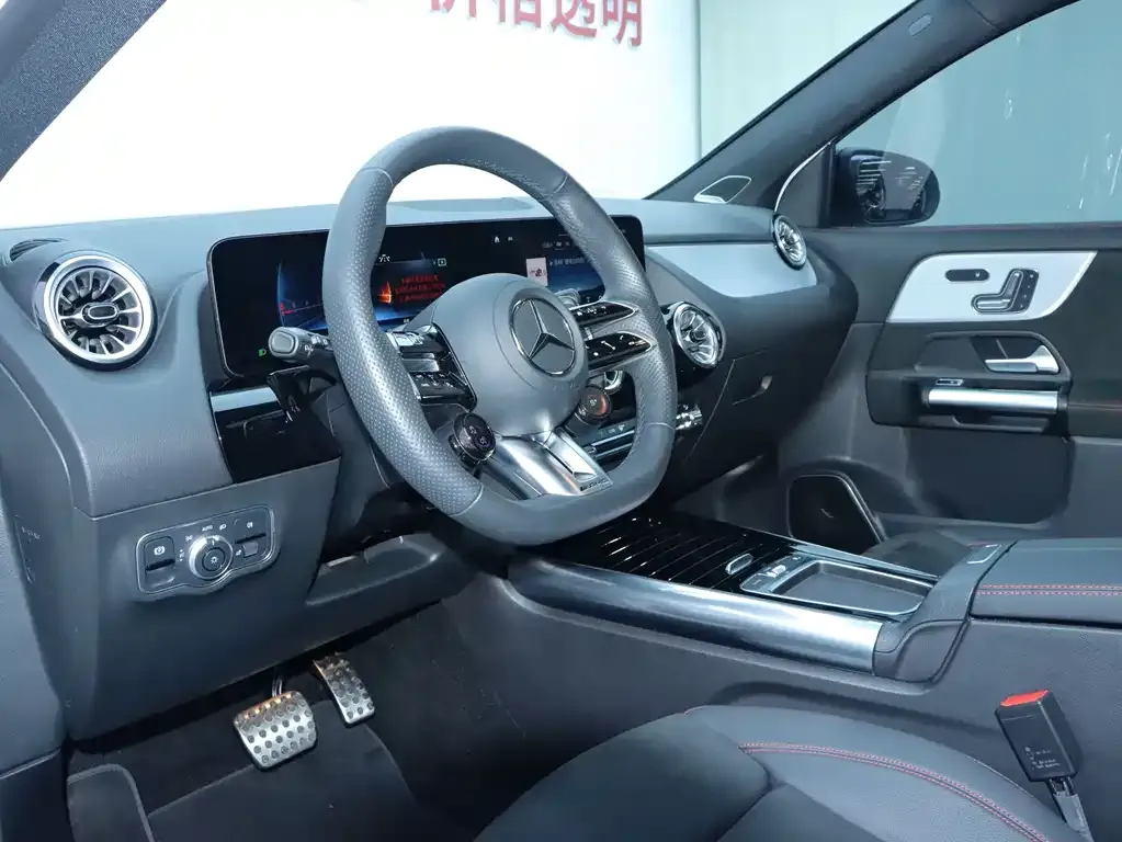 Mercedes-Benz GLA AMG — фото 8