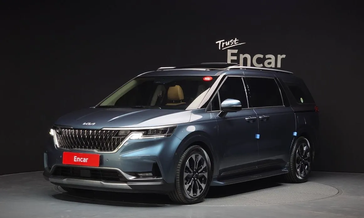 Kia Carnival — фото 1