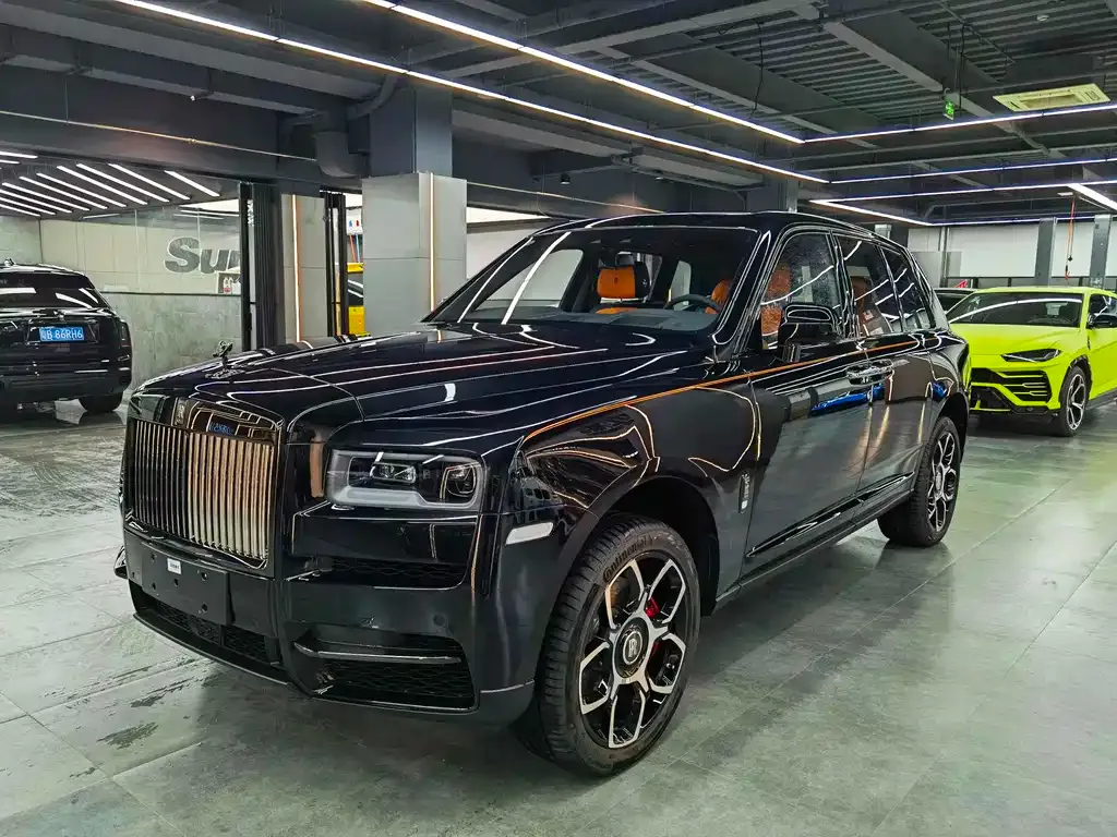 Rolls-Royce Cullinan — фото 1