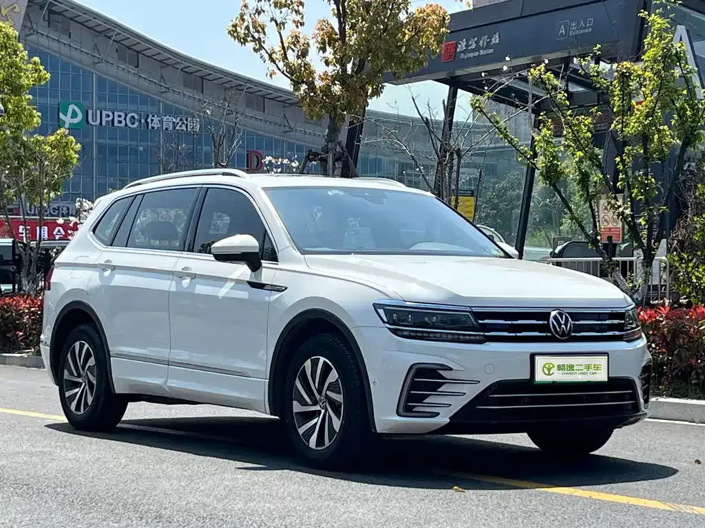 Volkswagen Tiguan L New Energy — фото 10