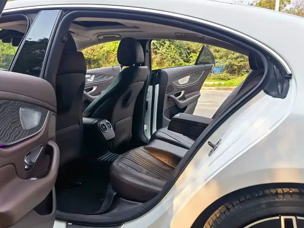 Mercedes-Benz CLS — фото 2