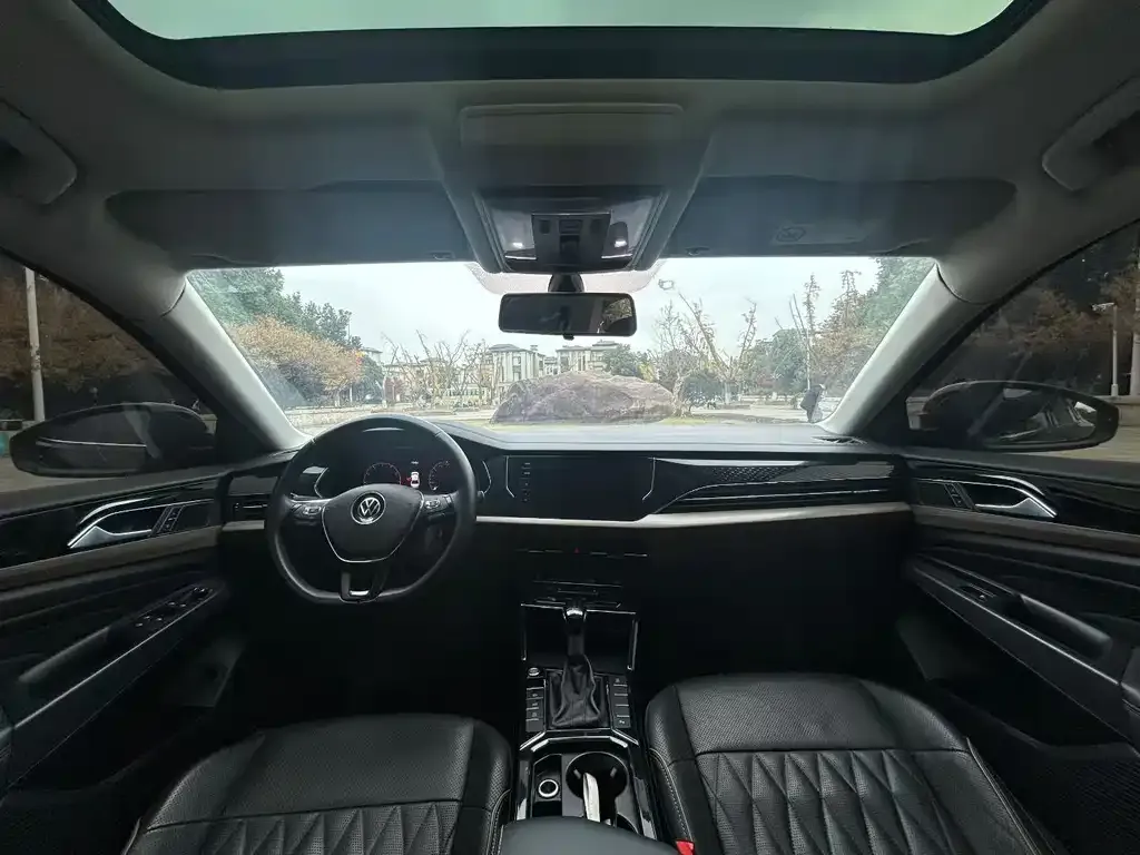 Volkswagen Passat — фото 4