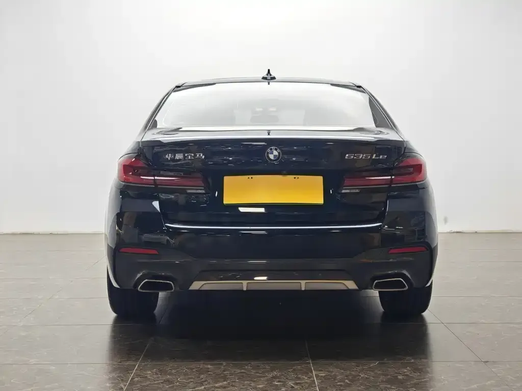 BMW 5 Series New Energy — фото 6