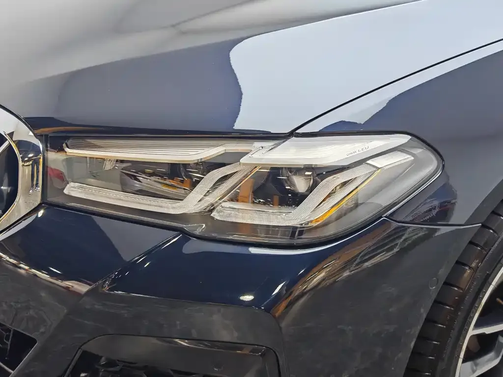 BMW 5 Series New Energy — фото 10