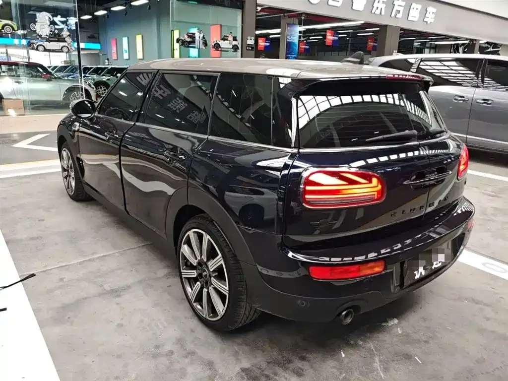 MINI Clubman — фото 10