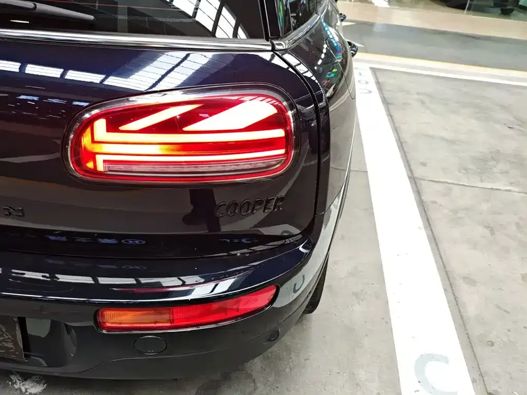 MINI Clubman — фото 6