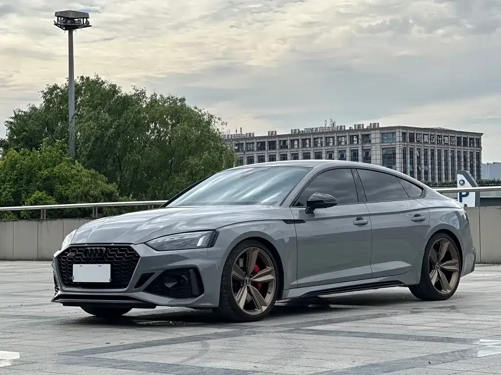 Audi RS 5 — фото 1