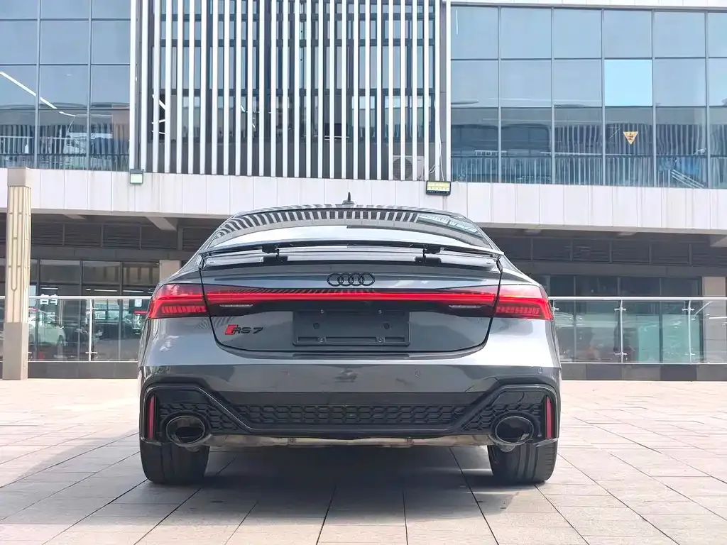 Audi A7 — фото 5