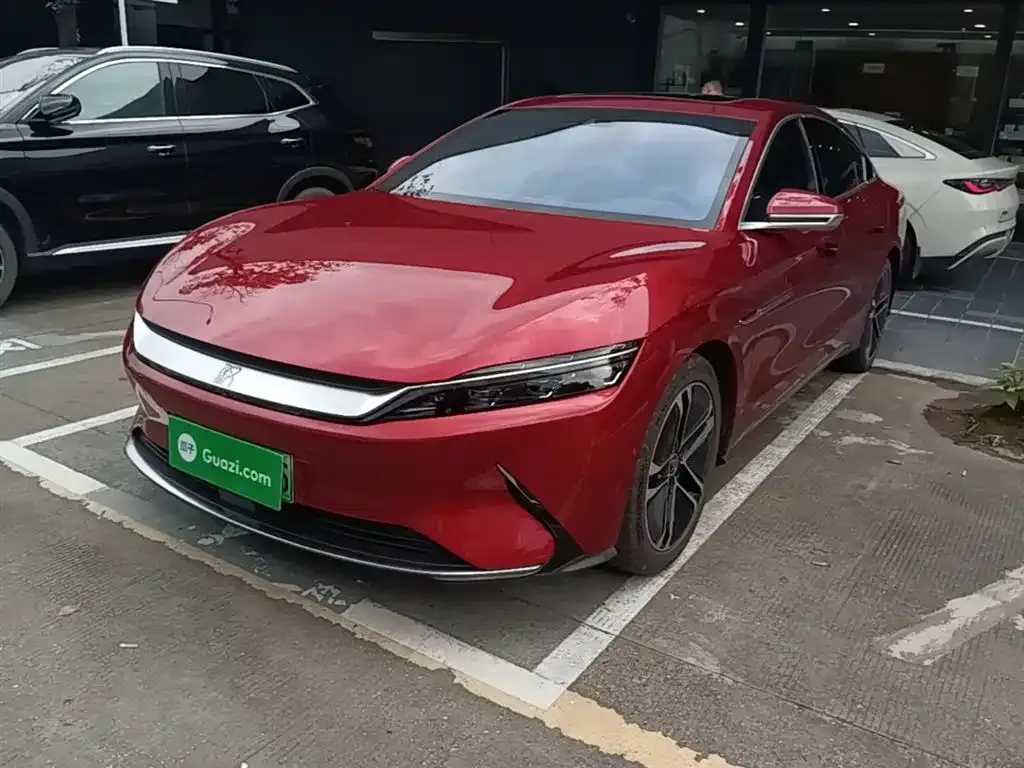 BYD Han — фото 1