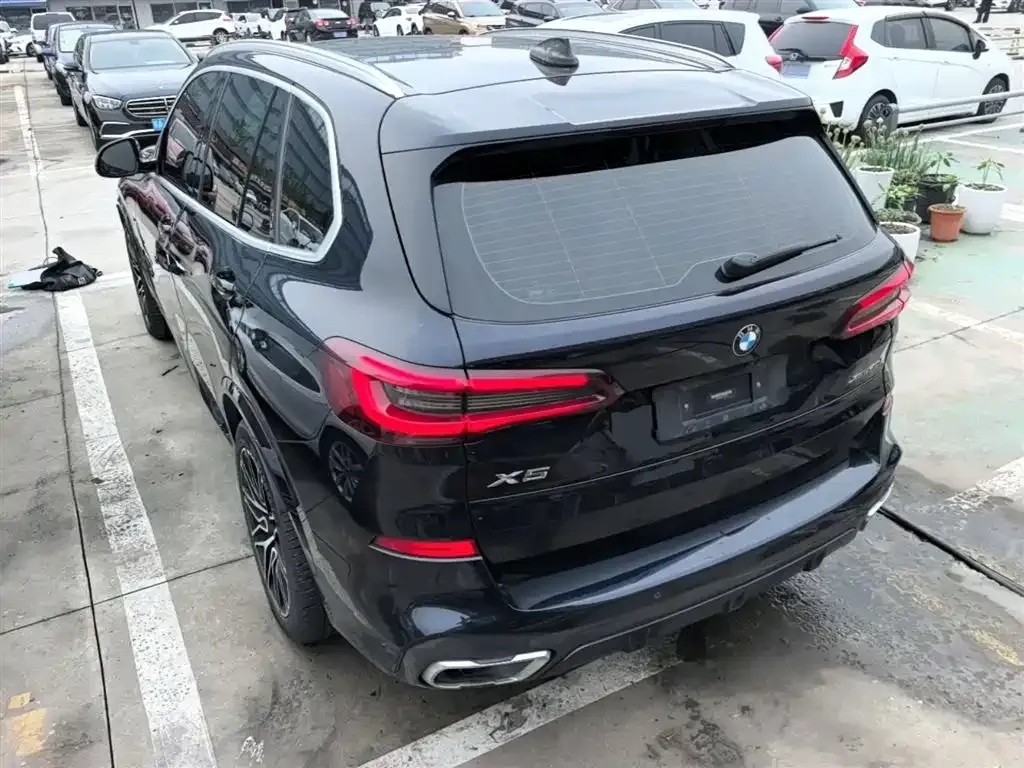 BMW X5 (Import) — фото 7