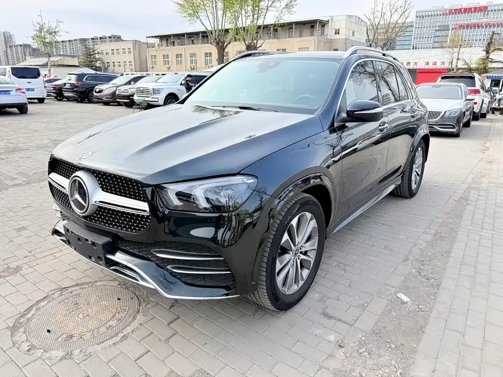 Mercedes-Benz GLE — фото 1