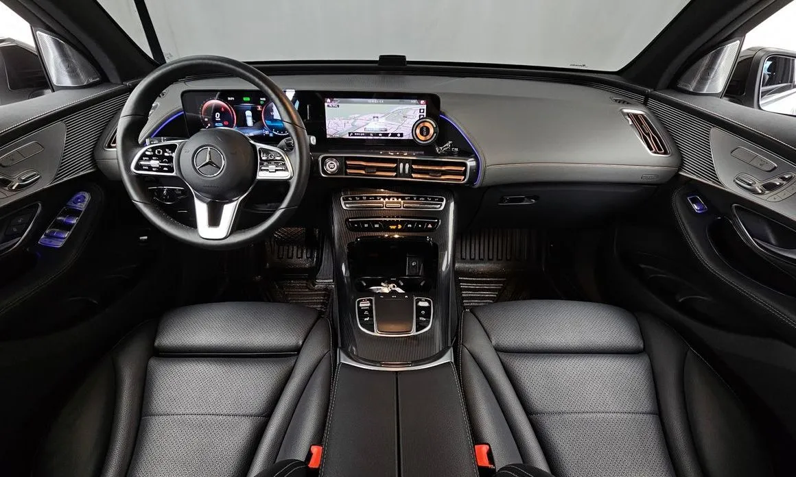 Mercedes-Benz EQC — фото 9