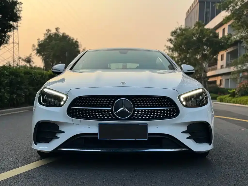 Mercedes-Benz E-Class (Import) — фото 2