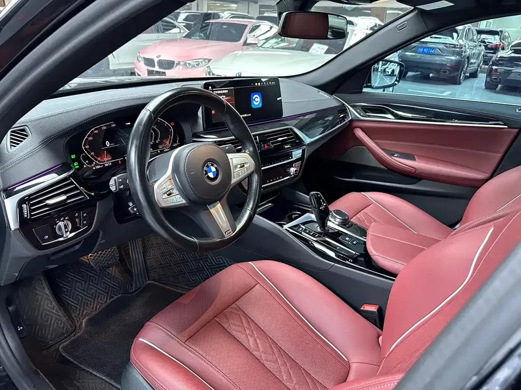 BMW 5 Series — фото 10