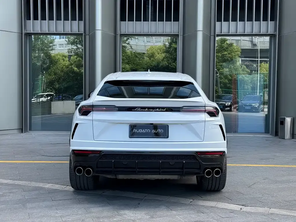 Lamborghini Urus — фото 7