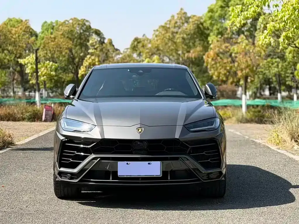 Lamborghini Urus — фото 7