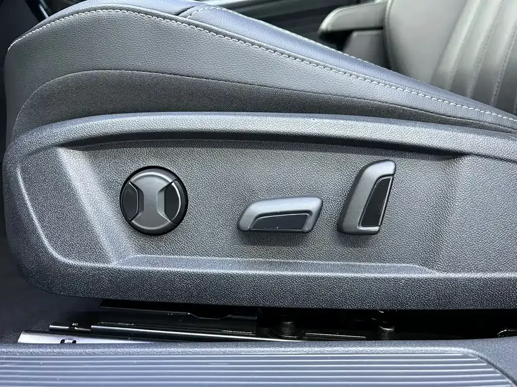 Volkswagen Passat — фото 9