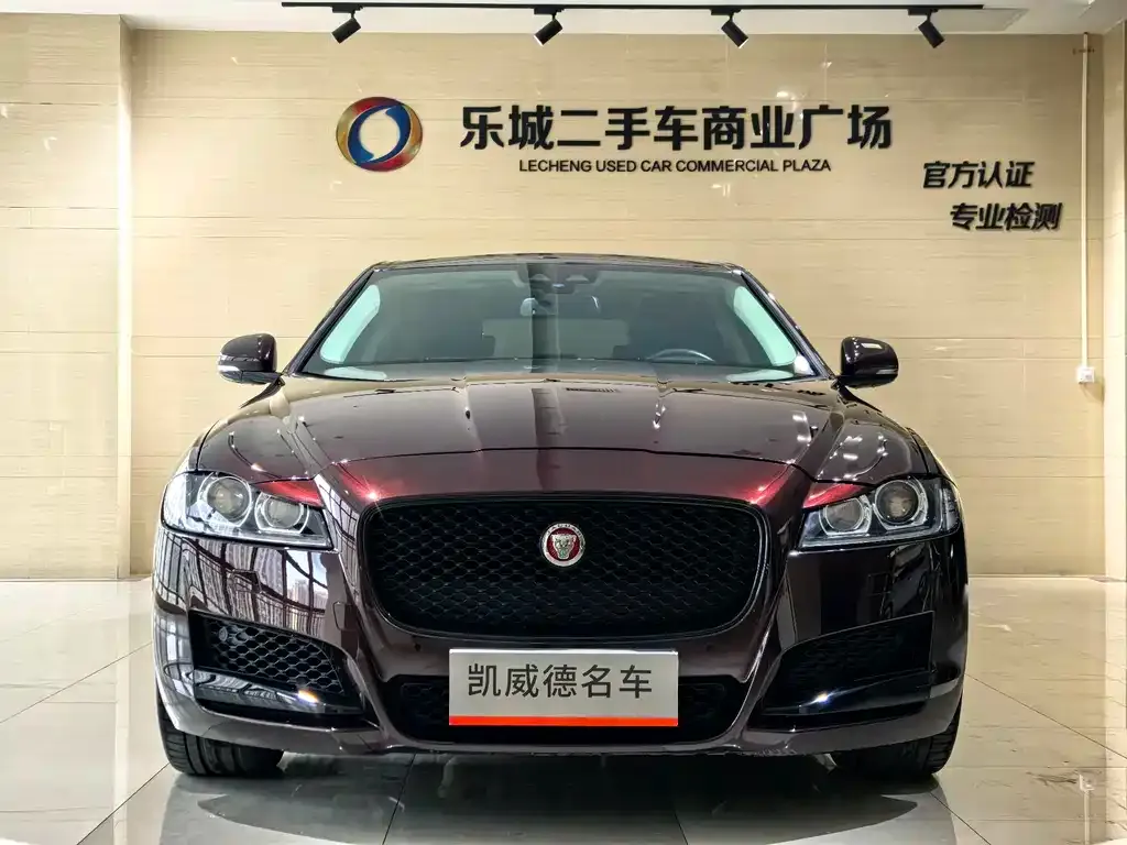 Jaguar XFL — фото 10
