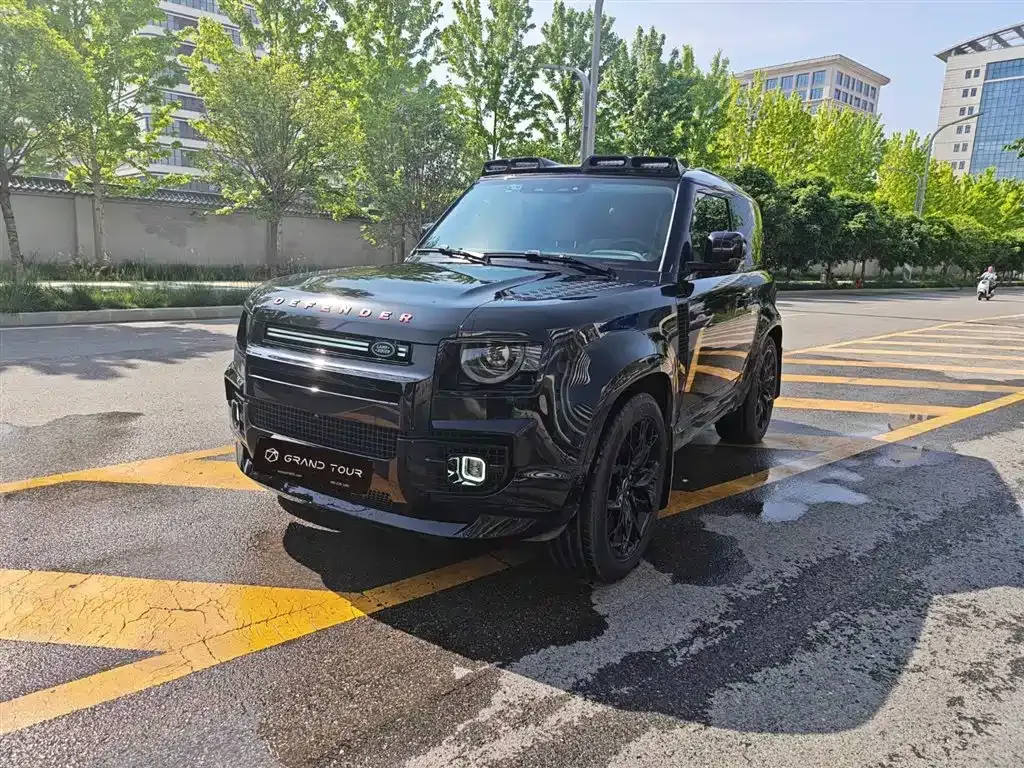 Land Rover Defender — фото 1
