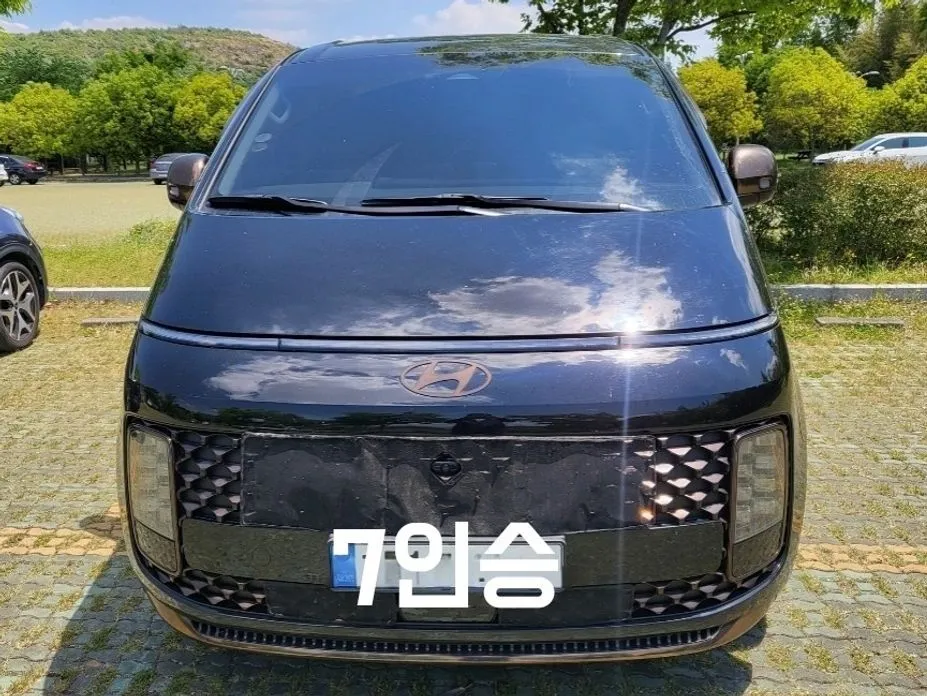 Hyundai Staria — фото 1