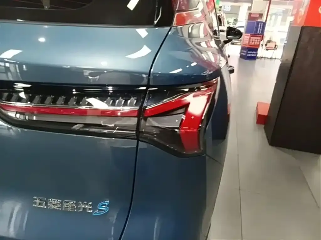 Wuling Xingguang S — фото 10