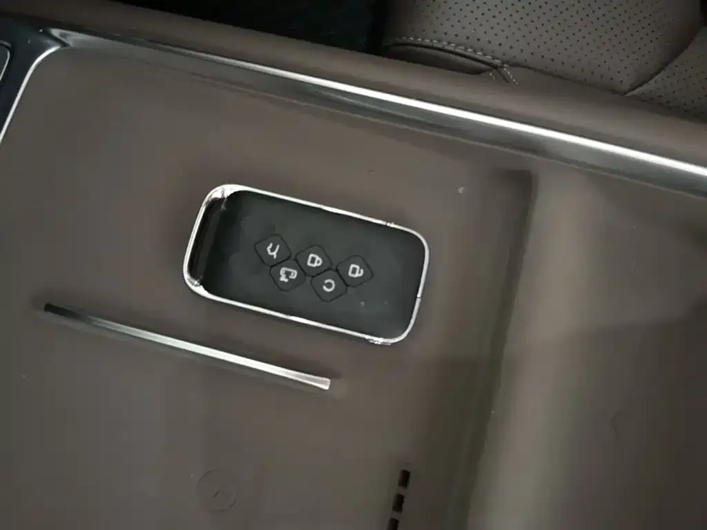 Wuling Starlight 730 New Energy — фото 3