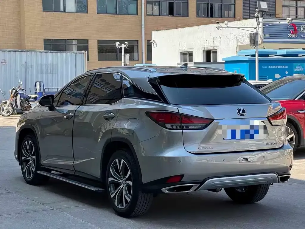 Lexus RX — фото 8