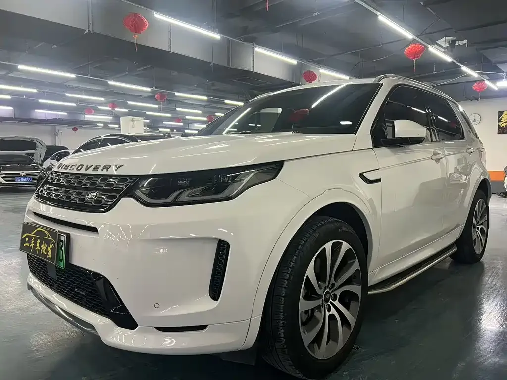 Land Rover Discovery Sport Hybrid — фото 1