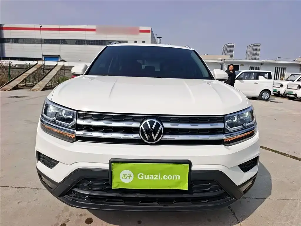 Volkswagen Tharu — фото 2