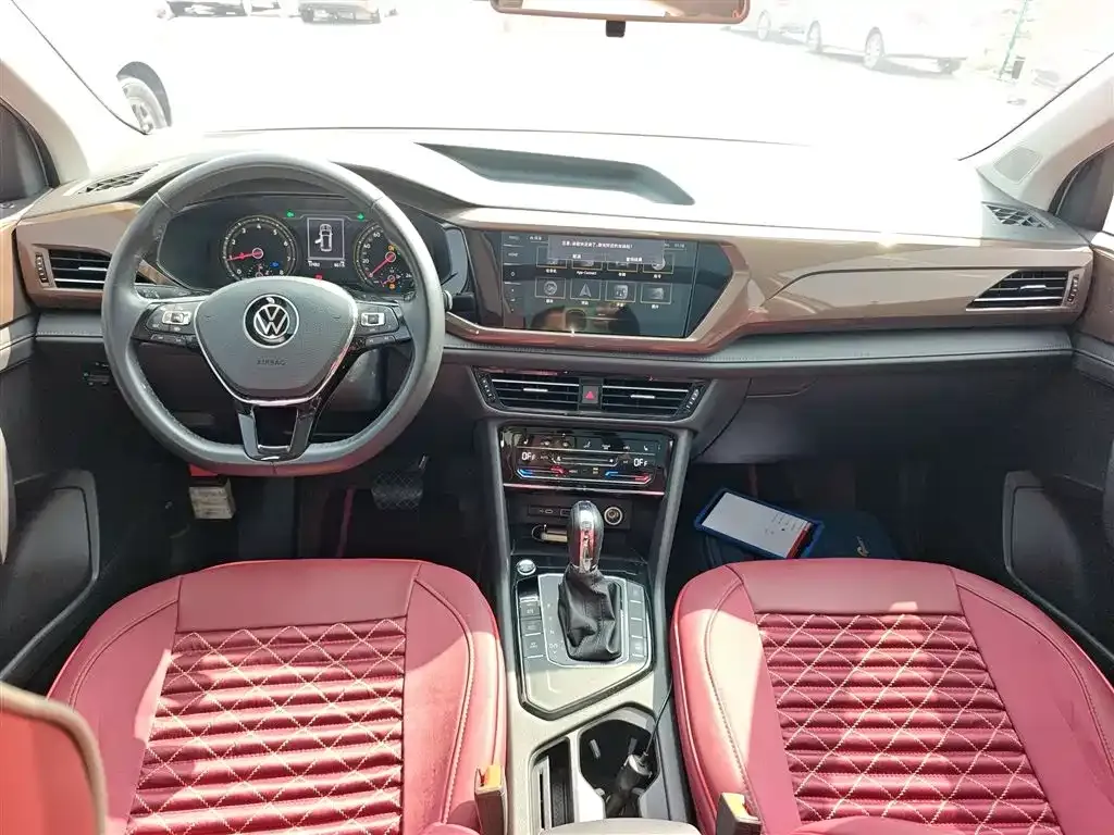Volkswagen Tharu — фото 4