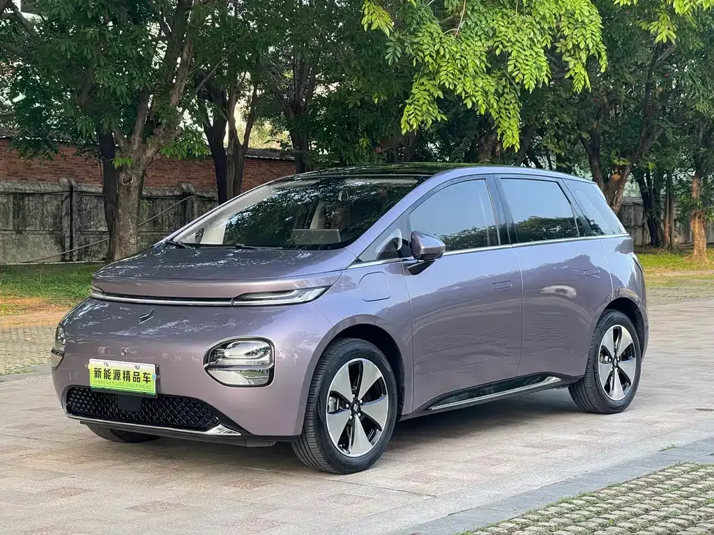 Baojun Yunduo — фото 1