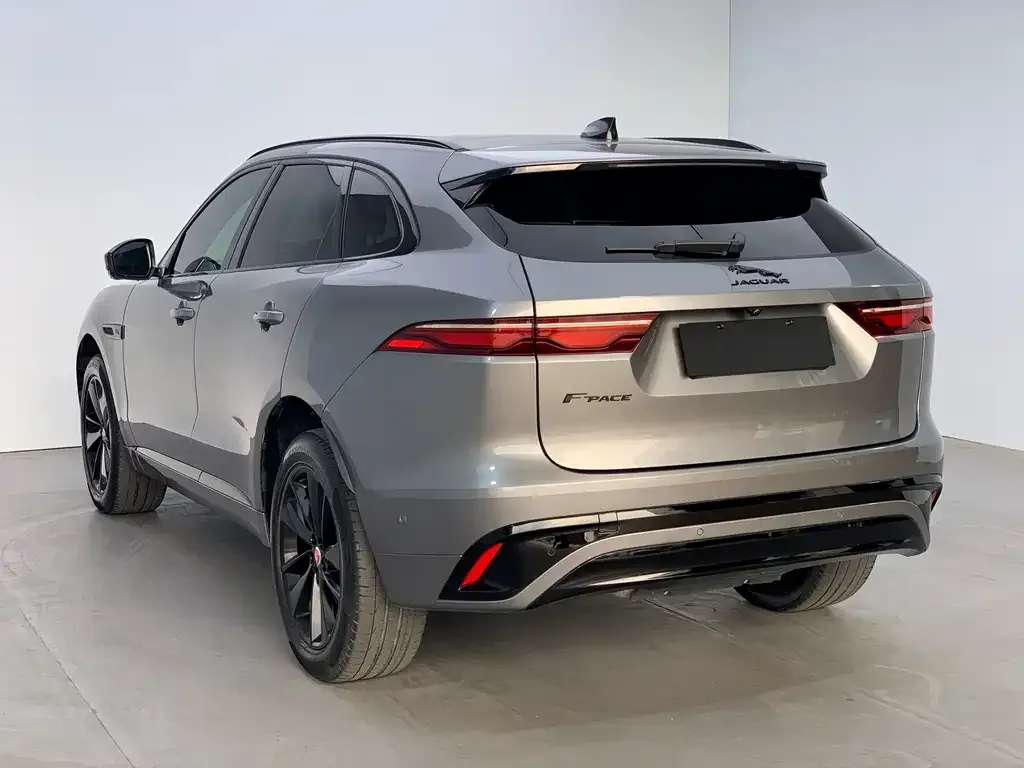 Jaguar F-PACE — фото 3