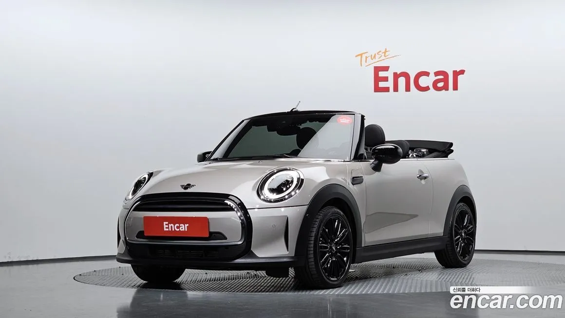 Mini Cooper Convertible — фото 1