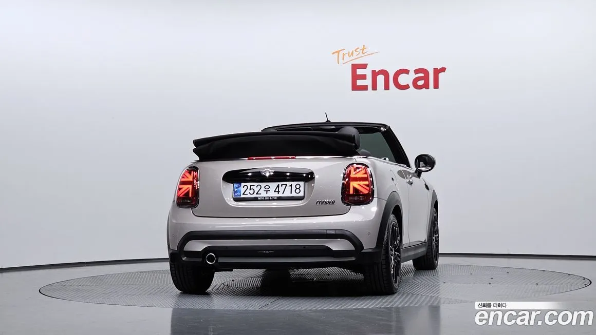 Mini Cooper Convertible — фото 3