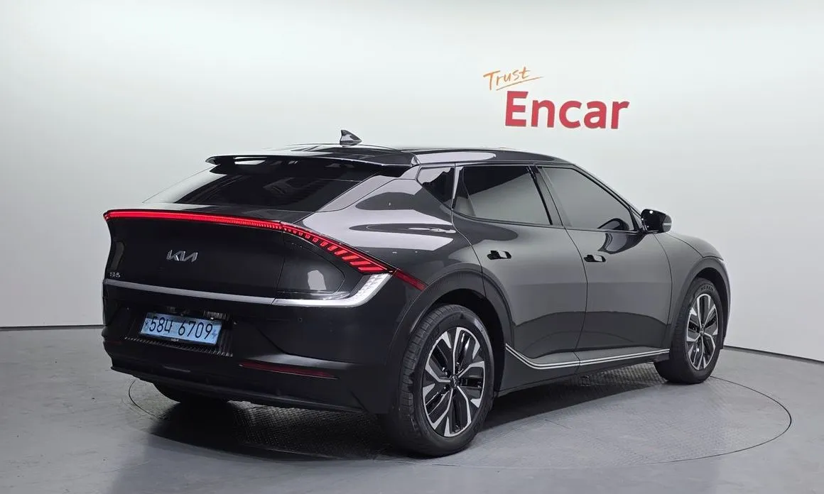 Kia EV6 — фото 2