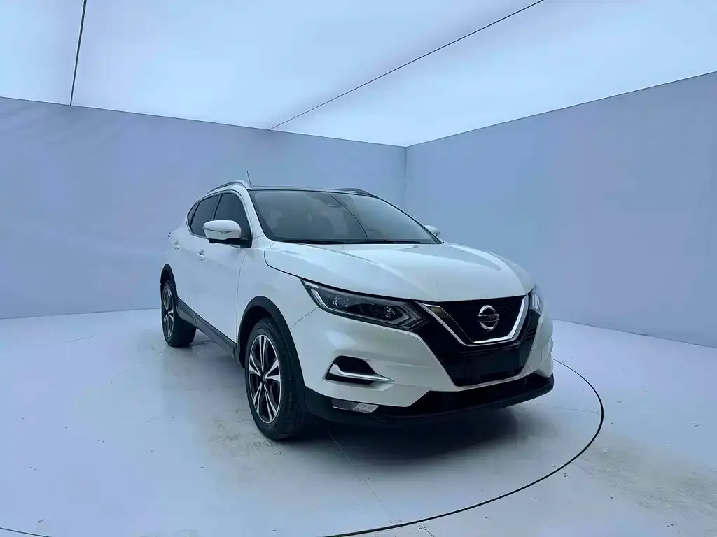 Nissan Qashqai — фото 2