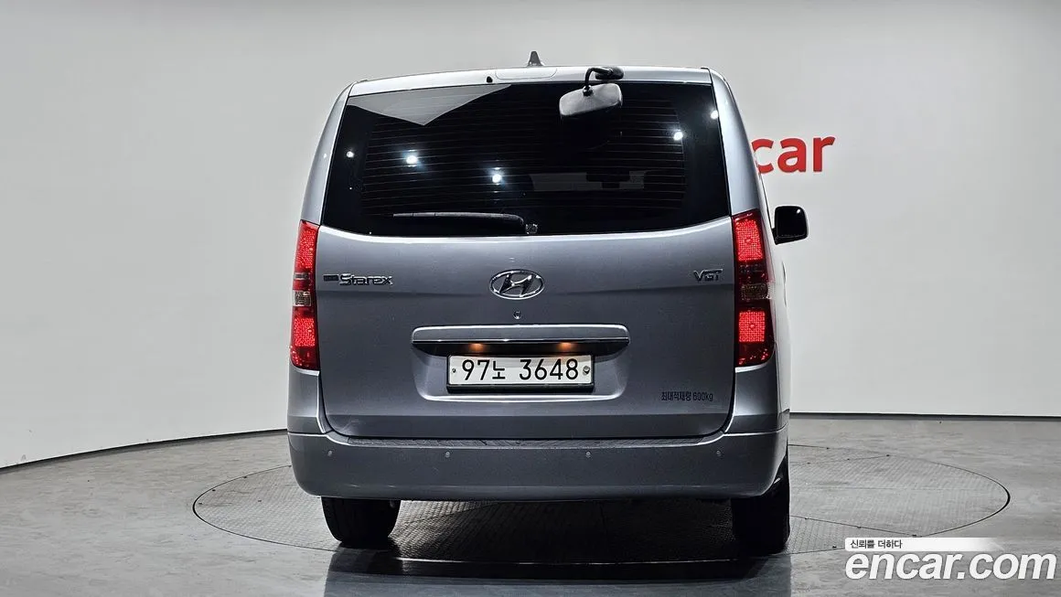 Hyundai Starex — фото 3