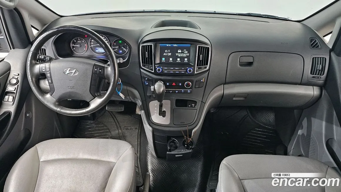 Hyundai Starex — фото 10